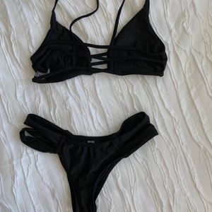 Too small, never wear this one